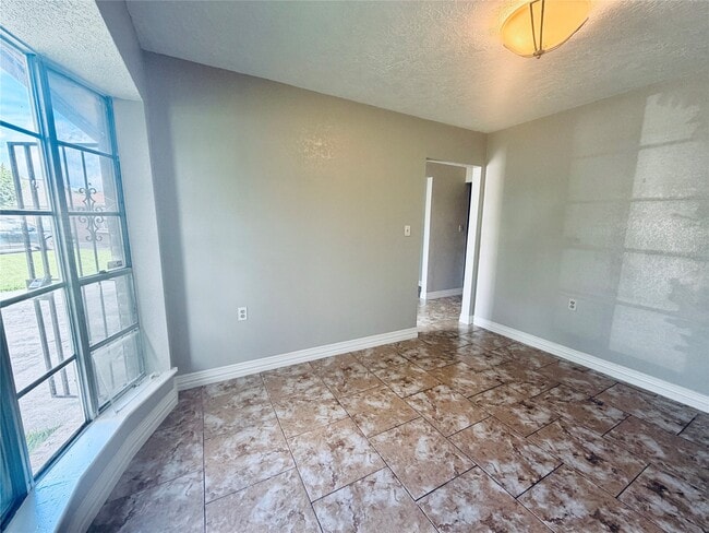 Photo - 12211 Wessex Dr