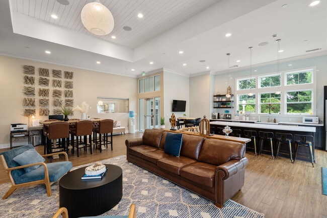 Photo - The Pointe at Dorset Crossing