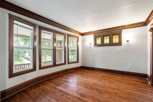 Photo - Murray house