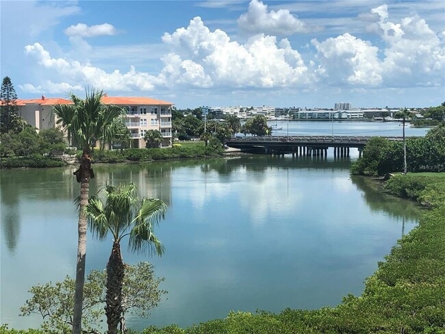 Building Photo - 7897 Sailboat Key Blvd S Unit 407