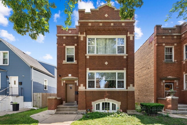 Building Photo - 5121 W Henderson St