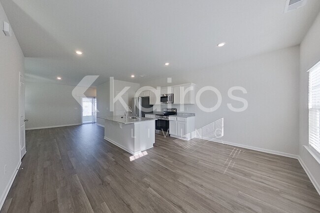 Photo - 2441 Banyan Cir