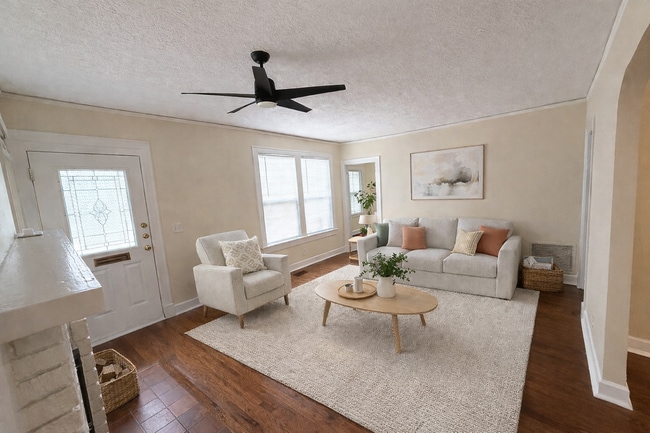 Living room, (Virtual staged). - 2589 Park St Unit 2589