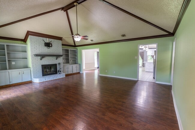 Photo - Charming 3 Bedroom Home in Dogwood Hills