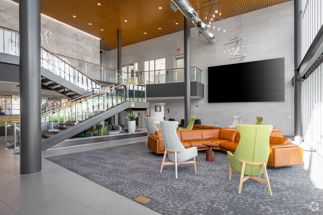 Leasing Center