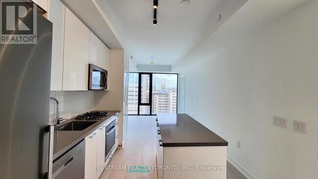 Photo - 195 McCaul St Unité 1510