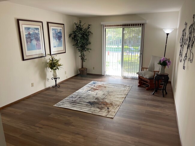 Living Room - 6850 W Kathleen Ct Apartments