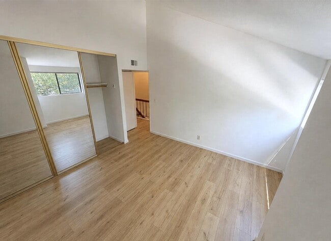 Photo - 1662 Parkside Dr