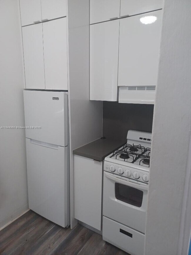 Photo - 6950 Byron Ave Unit 1