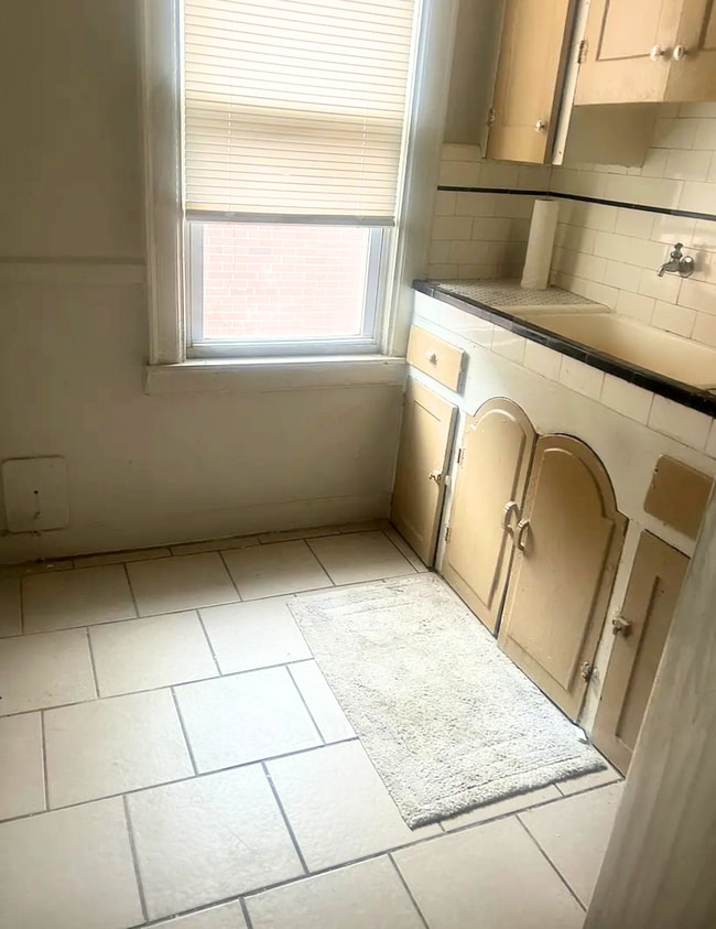 Photo - 4059 Tyler St