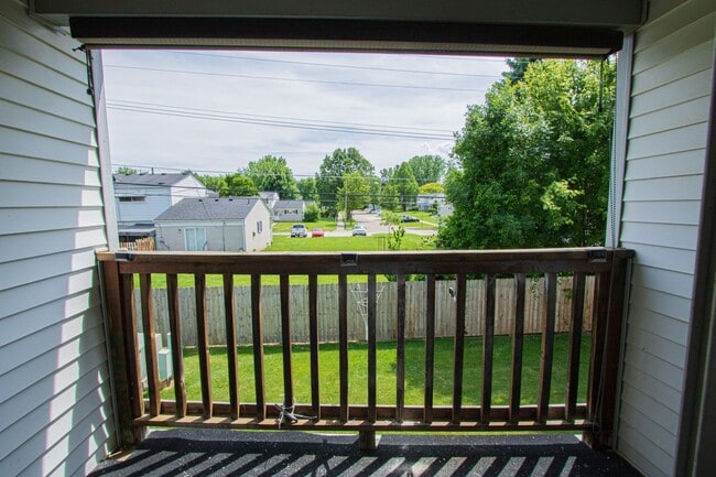 Photo - 75 Rosebud Ln