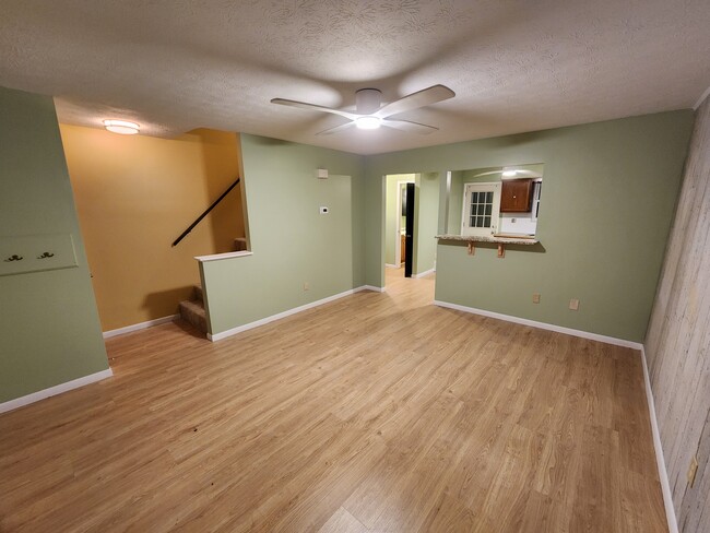 Photo - 2934 Pressler Rd