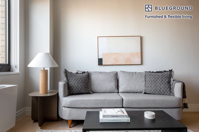 Photo - 215 E 95th St Unit FL33-ID1293