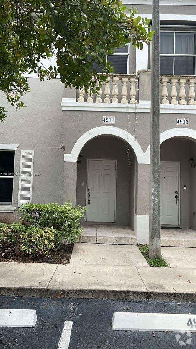 Building Photo - 4911 SW 140th Terrace Rental