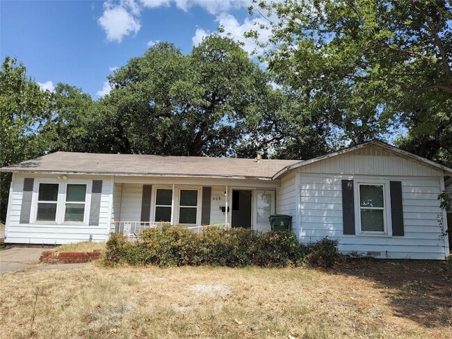 Photo - 558 Harrison Ln