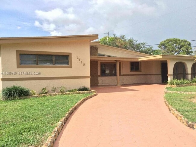 Building Photo - 2110 NW 185th St