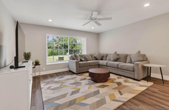 Photo - 11521 Landing Pl Unit E1