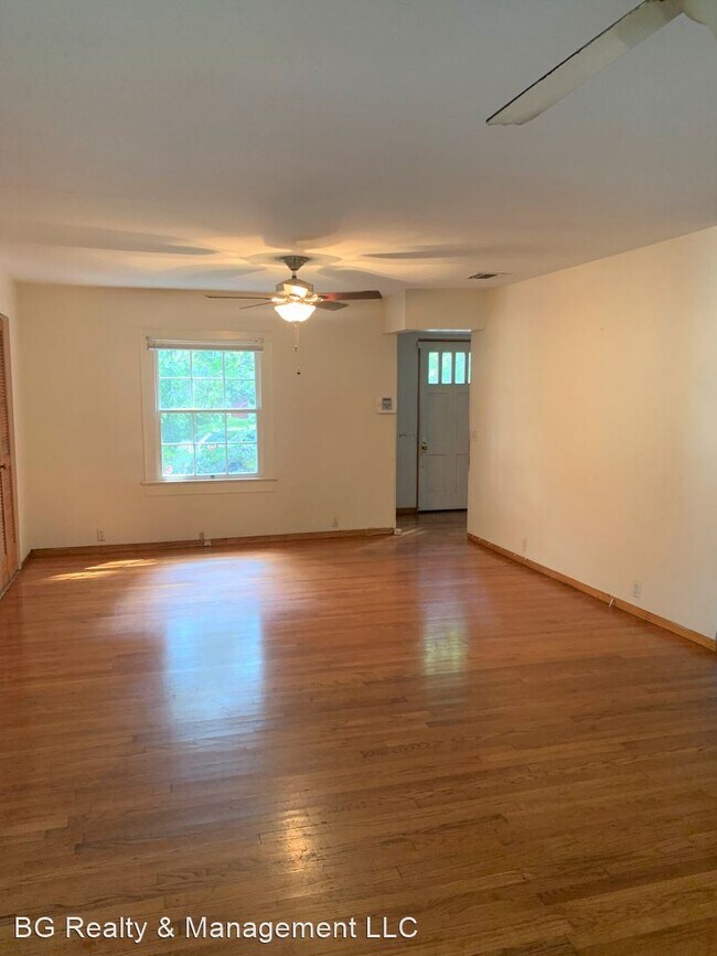 Photo - 2 br, 1 bath House - 127 Adrienne St