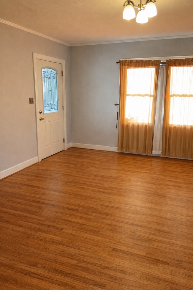 Photo - "Charming 3-Bedroom Oasis on Sunset Avenue – 1892 Sq. Ft. of Comfort and Style in Pasadena!"