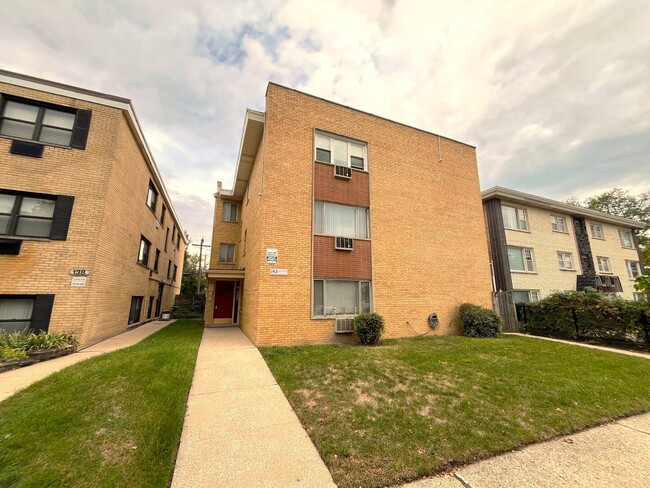Building Photo - 142 Asbury Ave Unit 2E