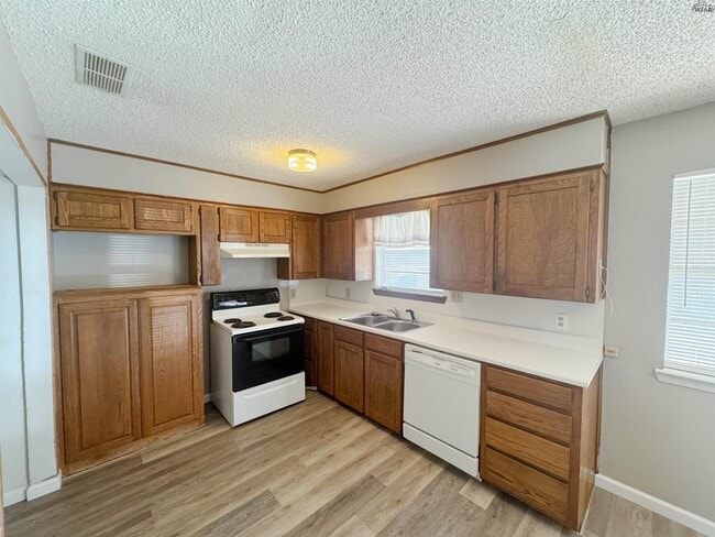 Photo - 1407 Hunt St