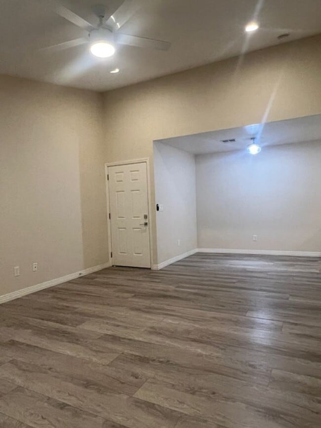 Building Photo - 4905-4907 Douvan Court Unit 4907 Douvan Court