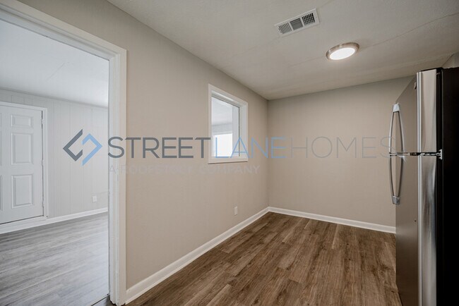 Photo - 3216 Gleason Ave