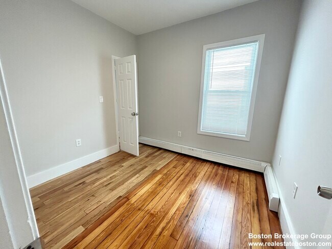 Photo - 24 Maryland St Unit 3