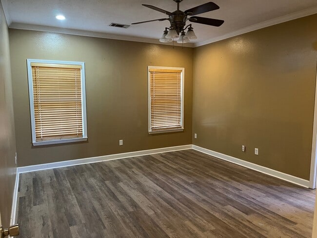 Photo - 14 Blueberry Ln