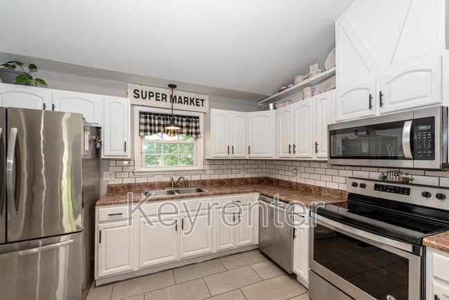 Photo - 2152 Ridgecrest Dr