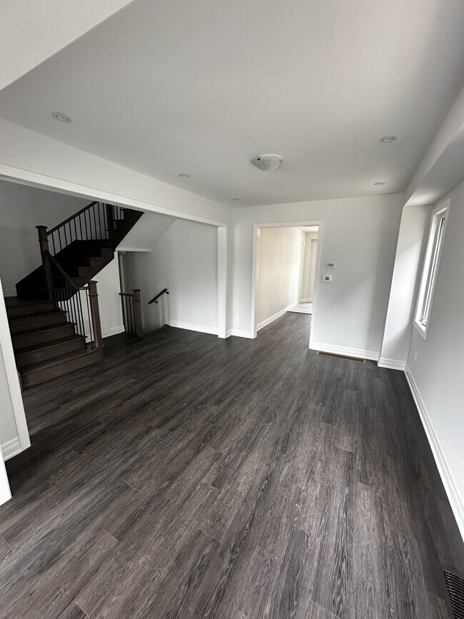 Photo - 34 Del Ray Cres