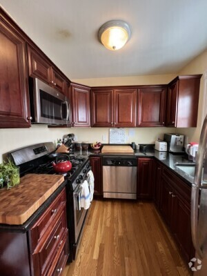 Building Photo - 25 White St Unit 2 Rental