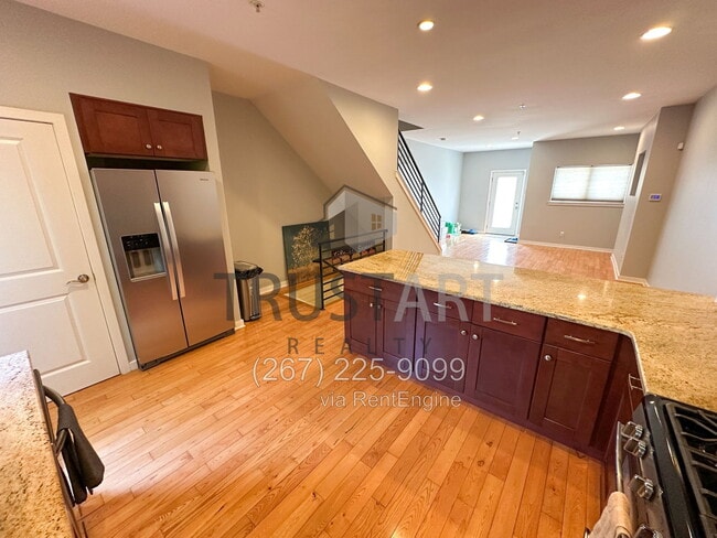 Photo - 4128 Apple St