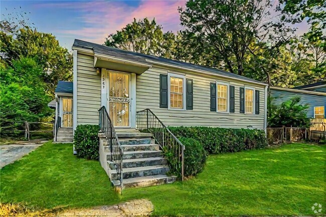 Building Photo - 1383 Almont Dr SW Rental