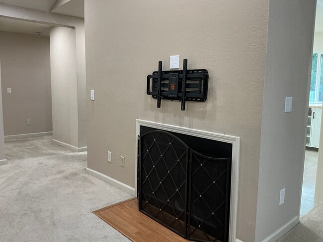 Photo - Spacious 3-Bedroom Condo in a Prime, Convenient Location