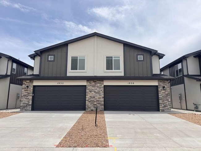 Building Photo - New Construction Townhome in University Park