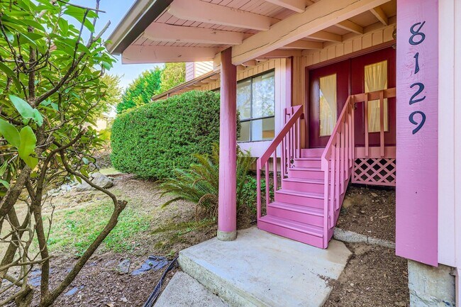 Photo - Fully-Remodeled 3 Bed 2.5 Bath Kirkland Home!