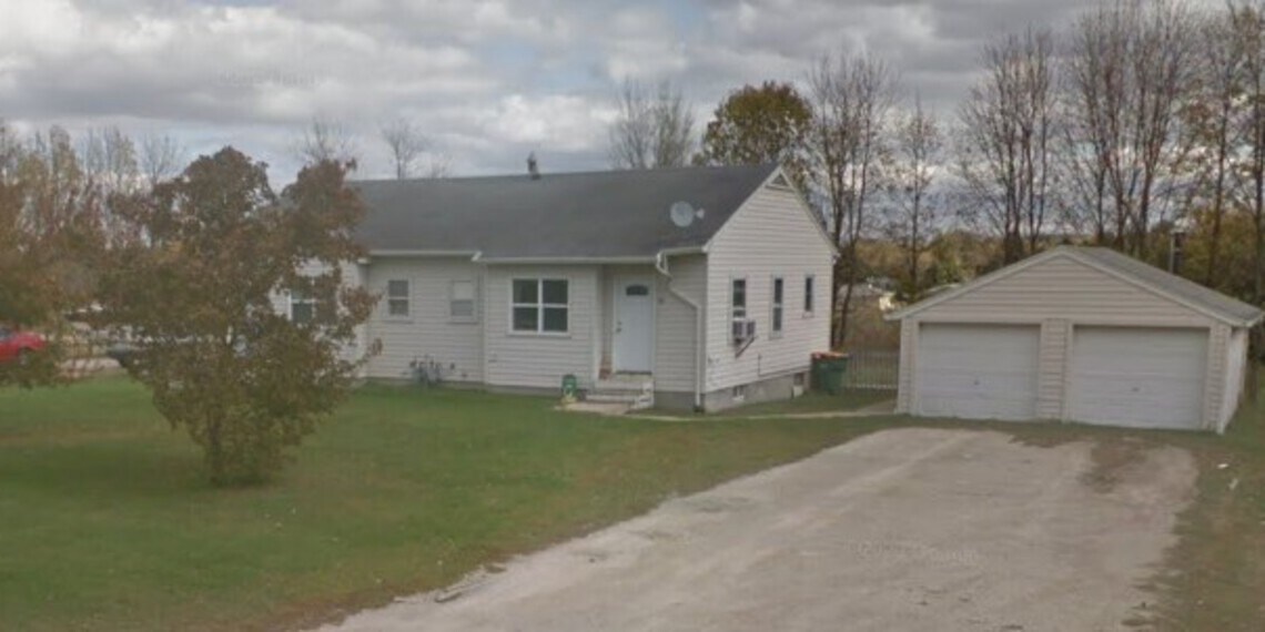 Photo - (610) Dodge Center 4 Plex (Section 2)