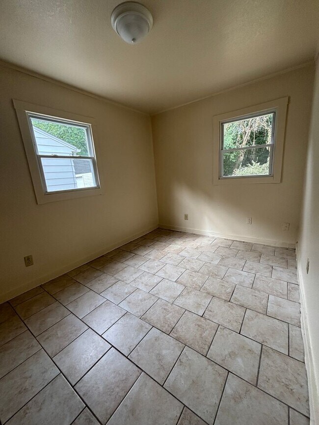 Photo - AFFORDABLE 2BR SINGLE FAMILY HOME, HARD SURFACE FLOORS, STAIR LESS, SIDE DRIVE, GARAGE