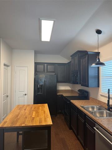 Photo - 2204 Spencer Pl