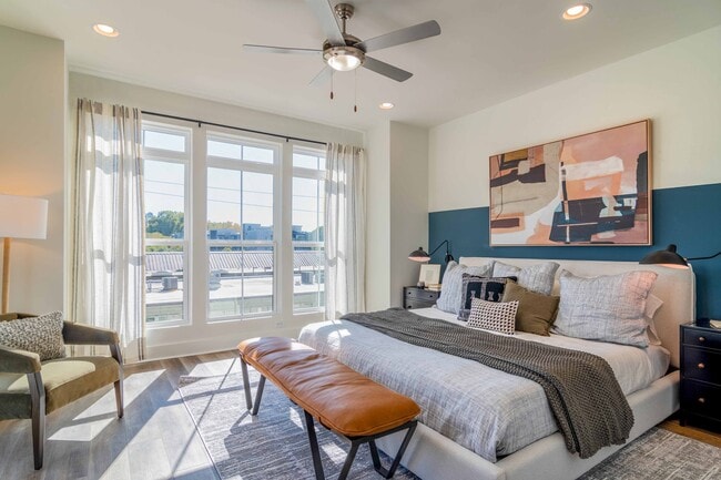 Photo - LaFrance Square