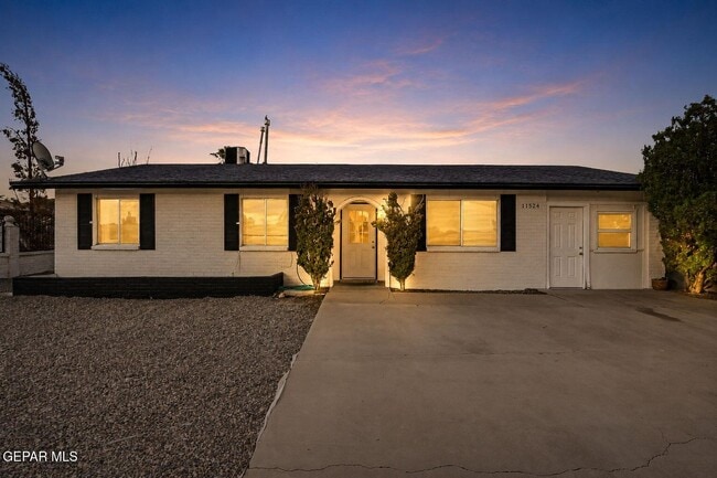 Photo - 11524 Meadowbrook Dr