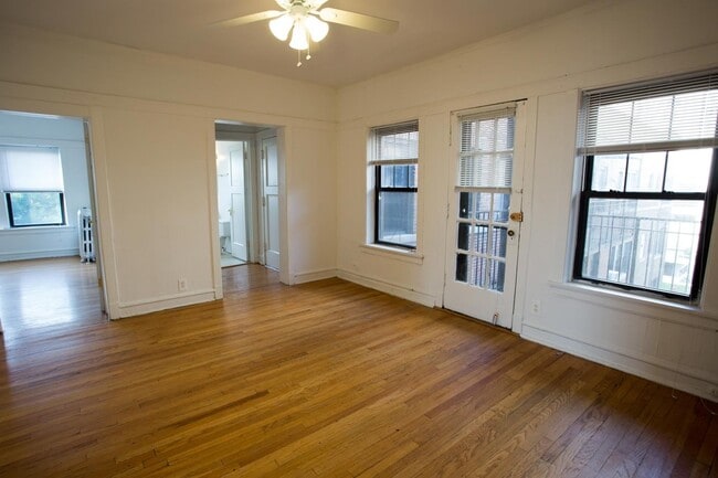 Photo - 5202-5210 S. Cornell Avenue