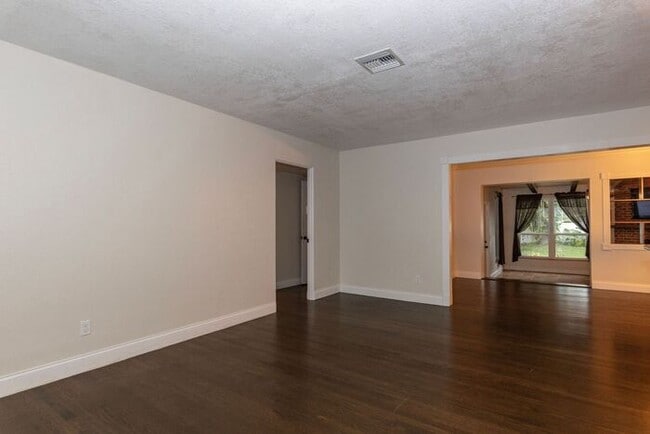 Photo - 4 bed/3 bath in College Park