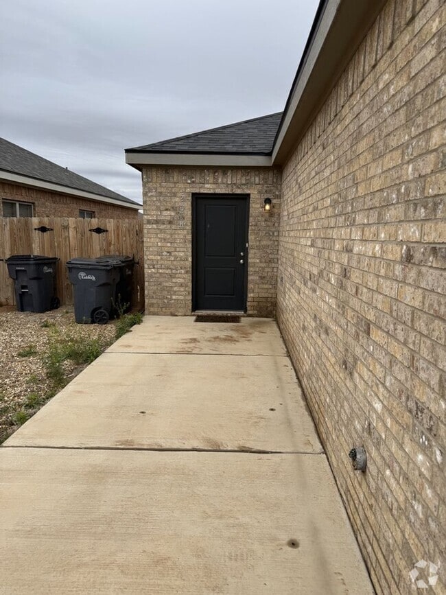 Building Photo - 5526 Itasca St Unit B Rental