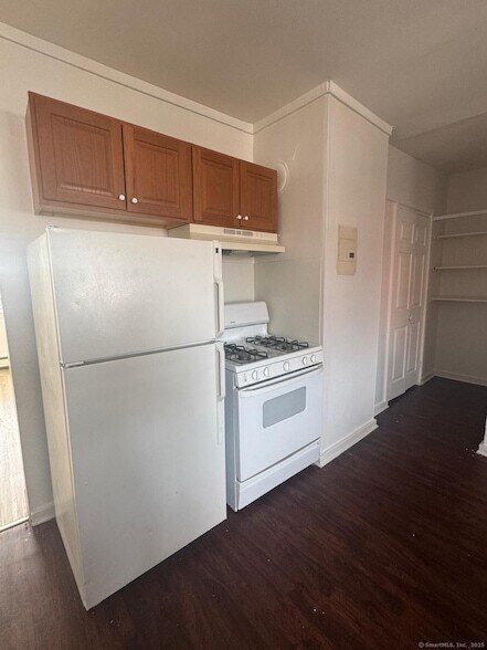 Building Photo - 202 Noble Ave Unit 1 Rental