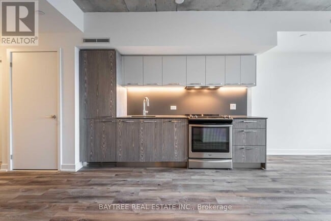 Photo - 30 Baseball Pl Unit 1019