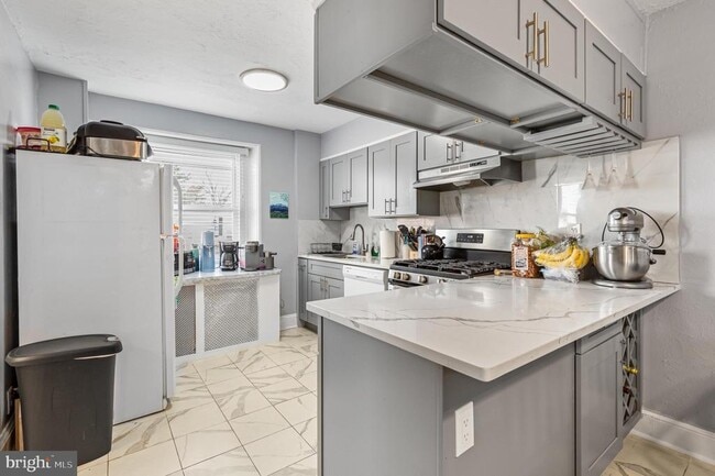 Photo - 158 Montgomery Ave Unidad 2