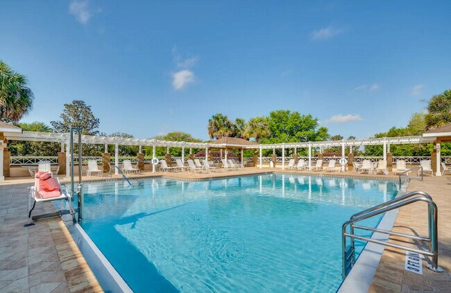 Photo - 684 Winifred Way Unit ID1386176P