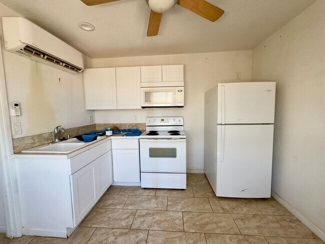 Photo - 216 San Clemente St Unidad C